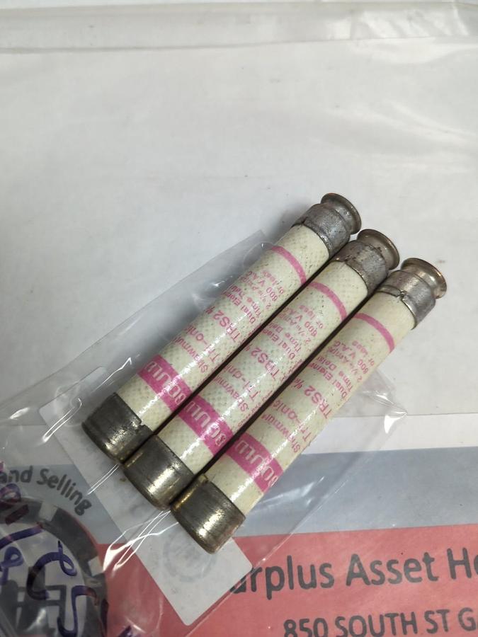 Used GOULD SHAWMUT,TRS-2-8/10R,TRI-ONIC 2-8/10 AMP FUSE LOT OF 3 PRE-OWNED