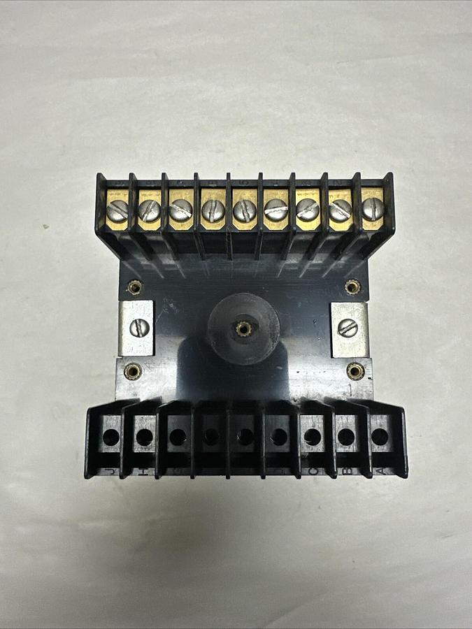 Used Partlow,Type J,0/400 Degree F Temp Controller (G123