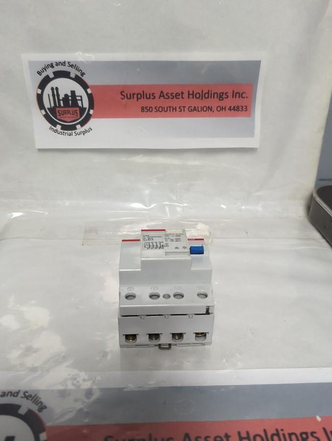 Used ABB,F374,CIRCUIT BREAKER 4-POLE 63 AMP PRE-OWNED