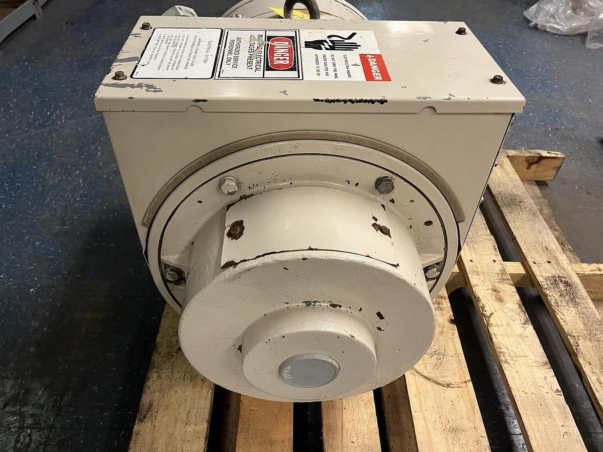 Used MI-JACK,3165-1352,CRANE SYNCHRONOUS AC GENERATOR 50KW 3PH FR 360