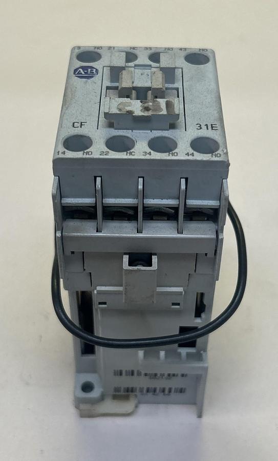 Used ALLEN BRADLEY,700-CF310Z*,CONTACTOR 24VDC COIL
