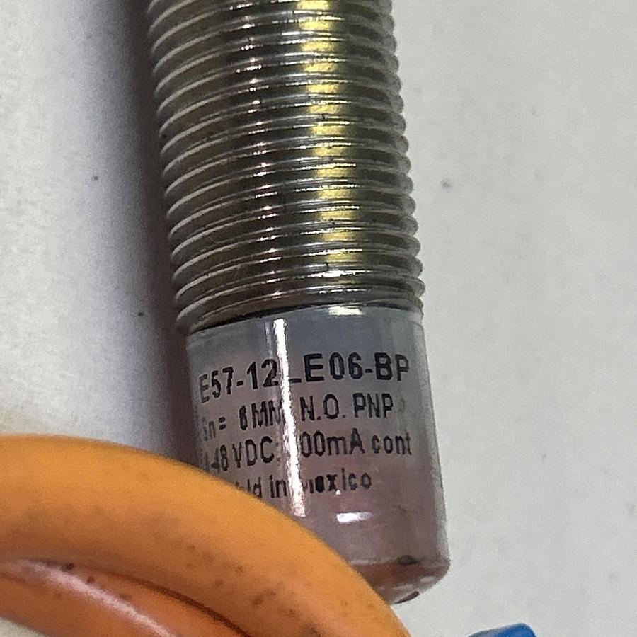 Used EATON,E57-12LE06-BP,INDUCTIVE PROXIMITY SWITCH
