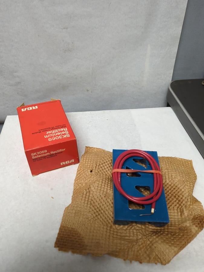 RCA,SK3069,SELENIUM RECTIFIER FOR HIGH VOLTAGE TRIPLE MODULE COLOR TV RECIEVERS