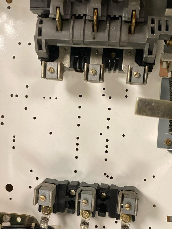 Used Allen-Bradley,2112B,Size 3 32 INCH Fused MCC Starter Feeder Bucket 480V 60Hz