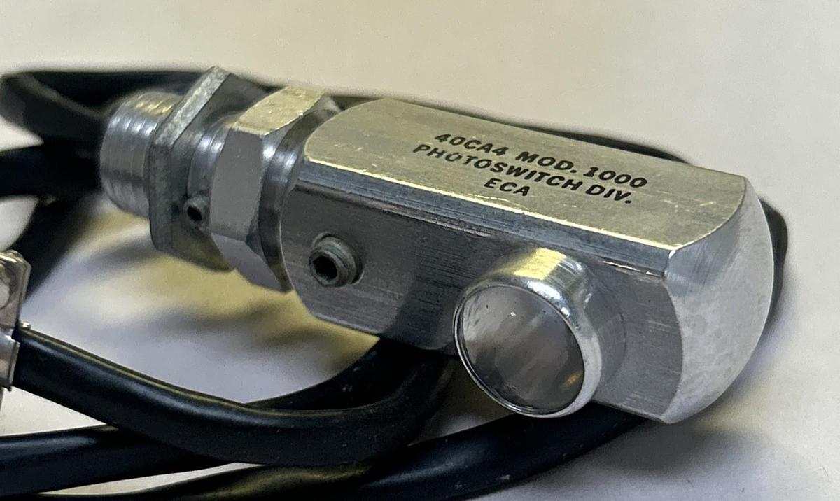 Used ELECTRONIC CORP OF AMERICA,40CA4-1000,PHOTOSWITCH SENSOR