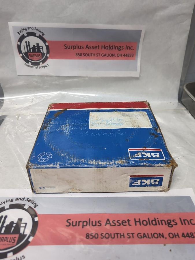 SKF,22220 EK,SPHERICAL ROLLER BEARING 100X180X46MM NOS