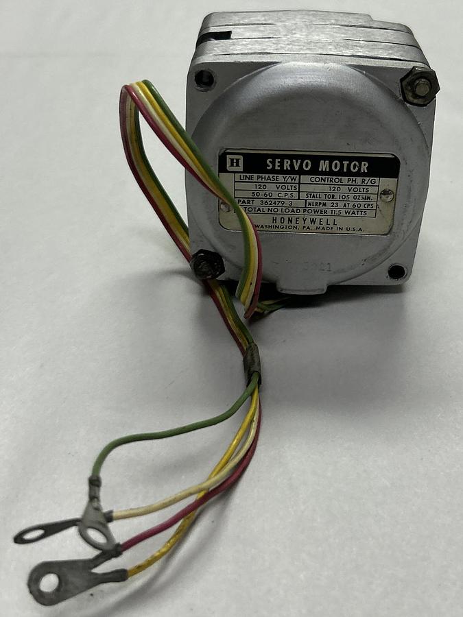 Used HONEYWELL,362479-3,SERVO MOTOR 120V