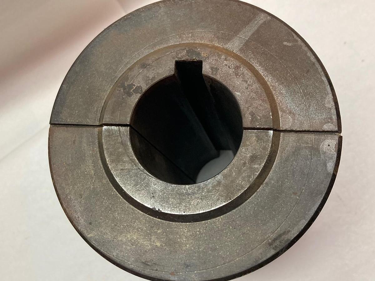 Used Baldor,009106,2-1/4 Inch Ribbed Rigid Coupling