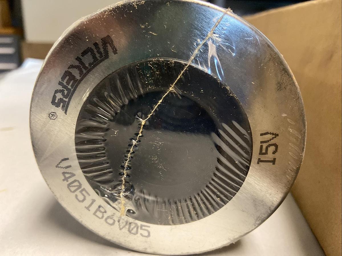 Used Vickers,V4051B6V05,Hydraulic Filter Element New in Box NOS