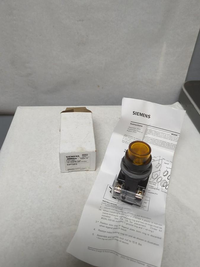 SIEMENS,52PY4E9,PILOT LIGHT AMBER NEMA 4X 120V AC/DC NOS
