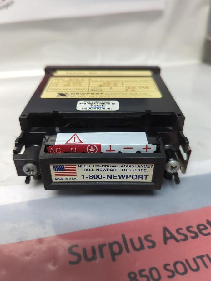 Used NEWPORT,2002A-P,PROCESS PANEL METER 2.4 WATTS 120VAC PRE-OWNED