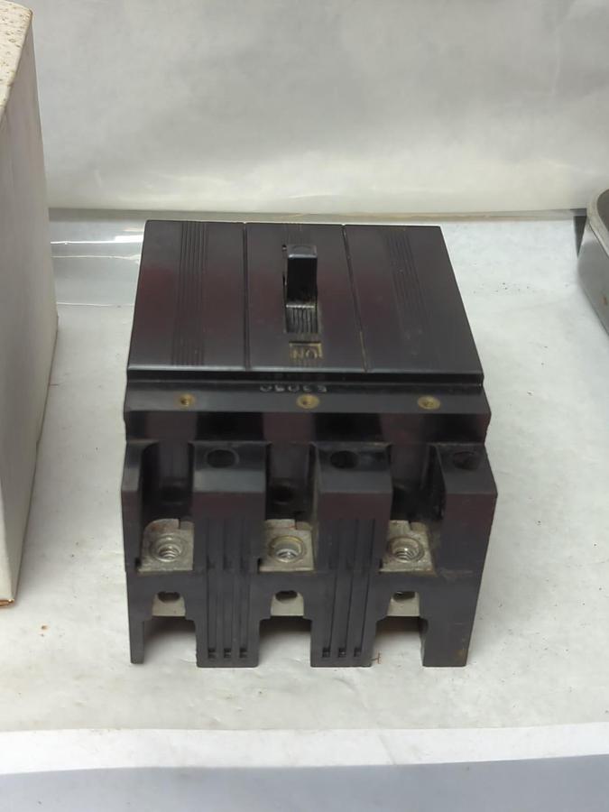 Used WESTINGHOUSE,50 AMP,CIRCUIT BREAKER 3-POLE 50 AMP PRE-OWNED