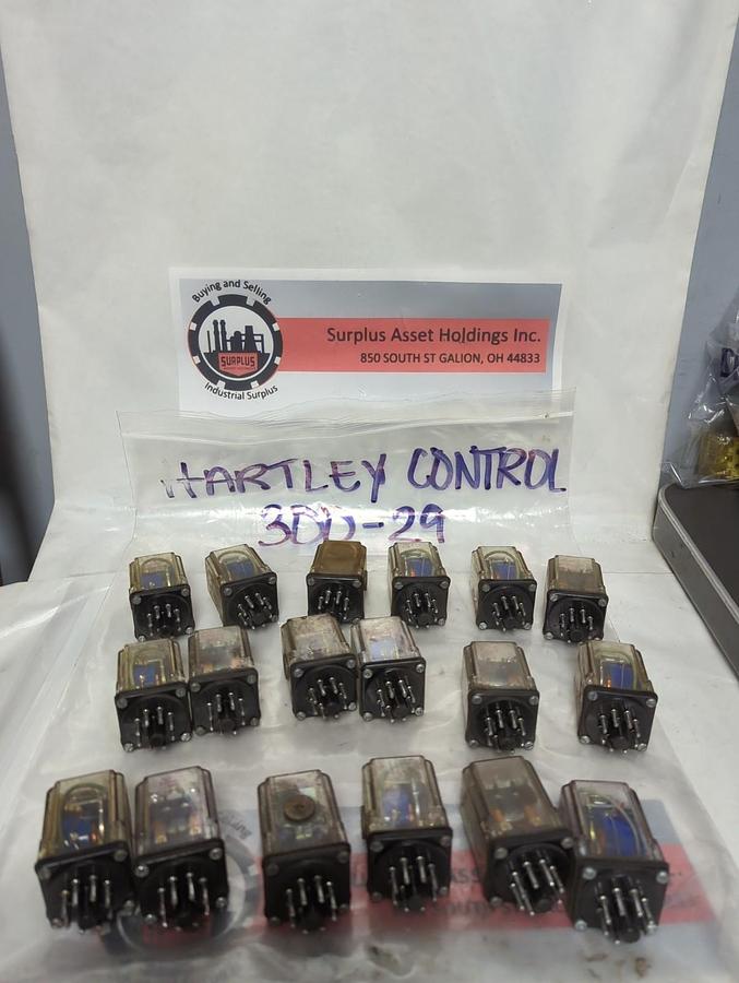 Used HARTLEY CONTROLS,300-29,RELAY 8-PIN LOT OF 18 PRE-OWNED