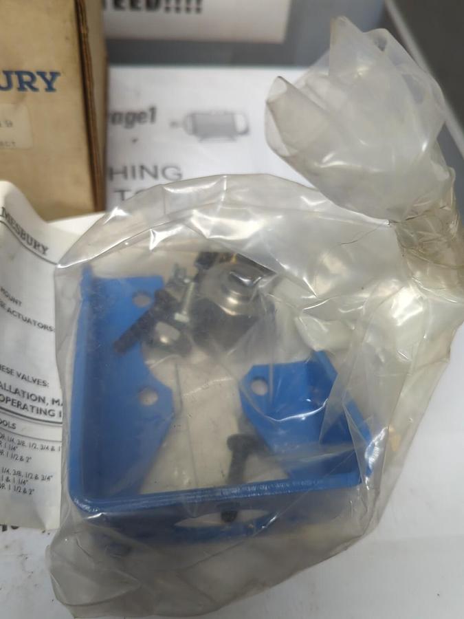 NELES-JAMESBURY,LK501,FAM.AB DR3349 ACTUATOR MOUNT LINKAGE KIT NOS