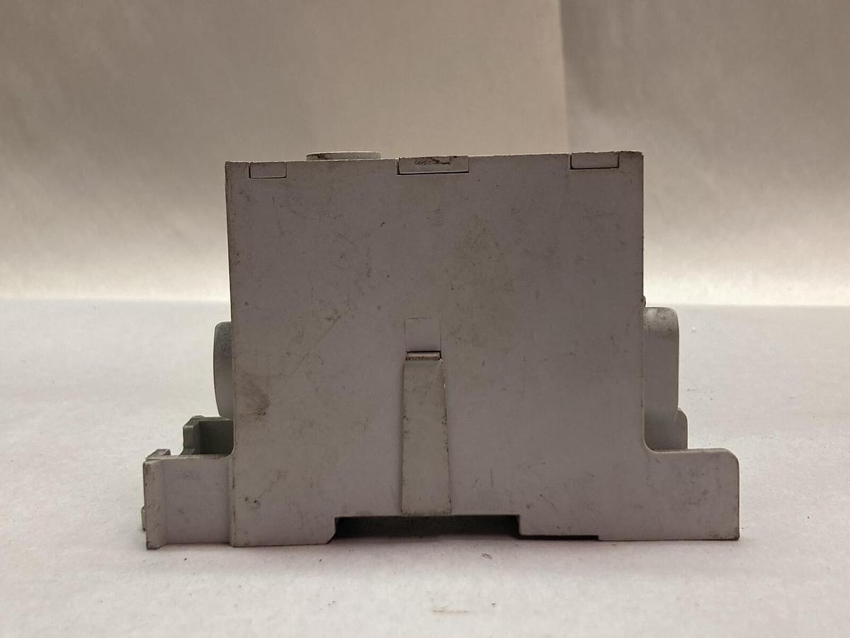 Used Bussmann,PDBFS330 Cu7,Power Distribution Block