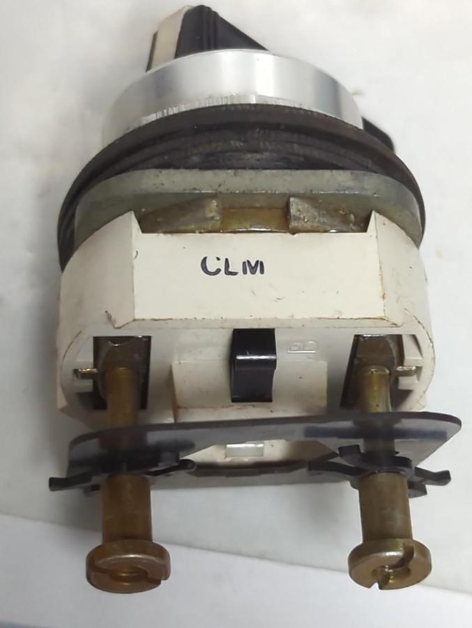 Used ALLEN BRADLEY,800T-J17KU7,SELECTOR SWITCH OPERATOR ONLY SERIES T PRE-OWNED