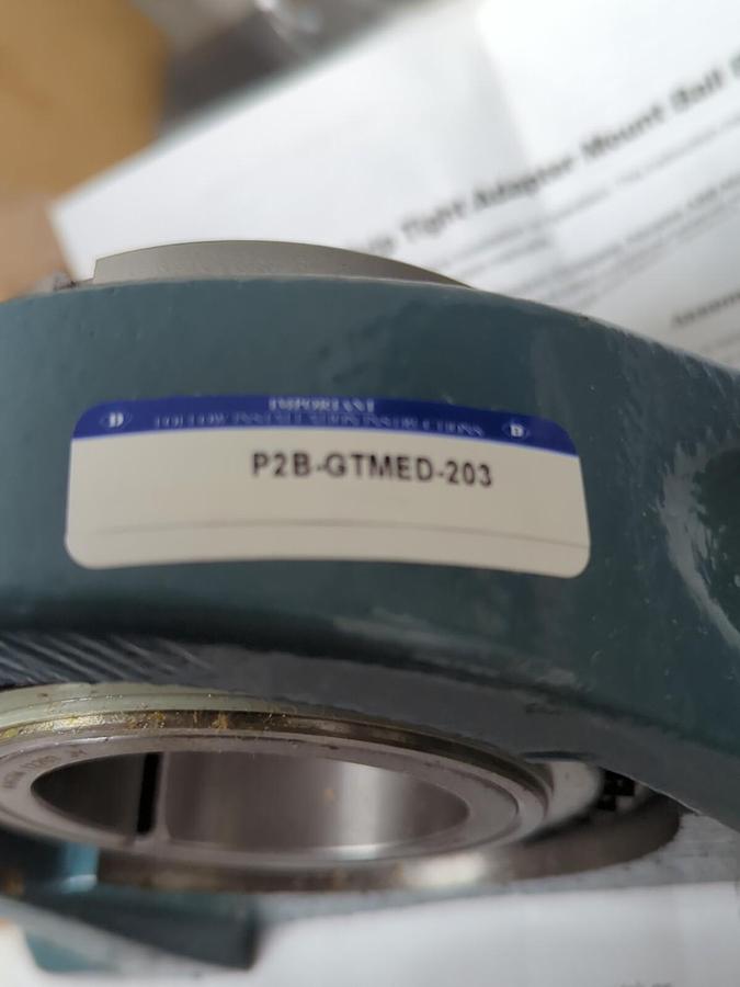 DODGE,P2B-GTMED-203,GRIP-TIGHT SERIES PILLOW BLOCK BEARING 2-3/16 IN BORE NOS