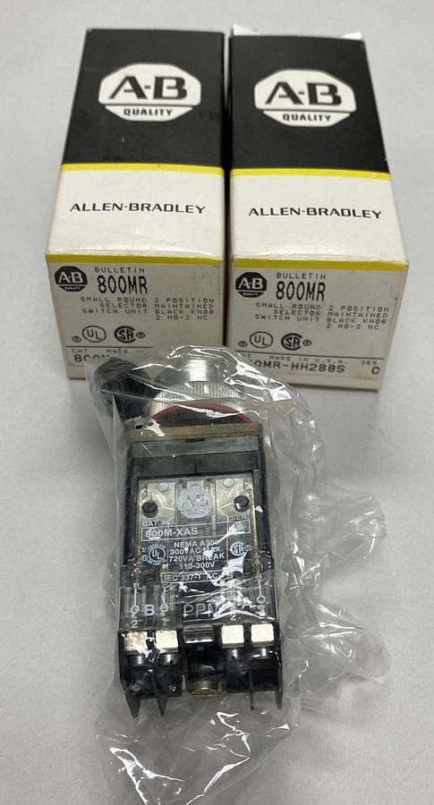 ALLEN BRADLEY,800MR-HH2BBS,SER C SELECTOR SWITCH LOT OF 2 NEW
