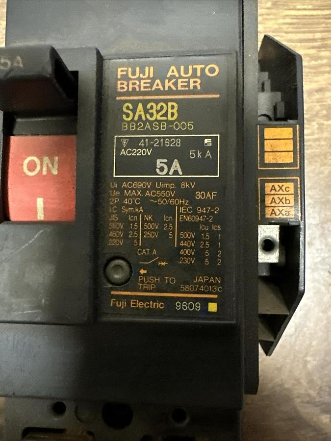 Used Fuji,SA32B,5 Amp Auto Breaker
