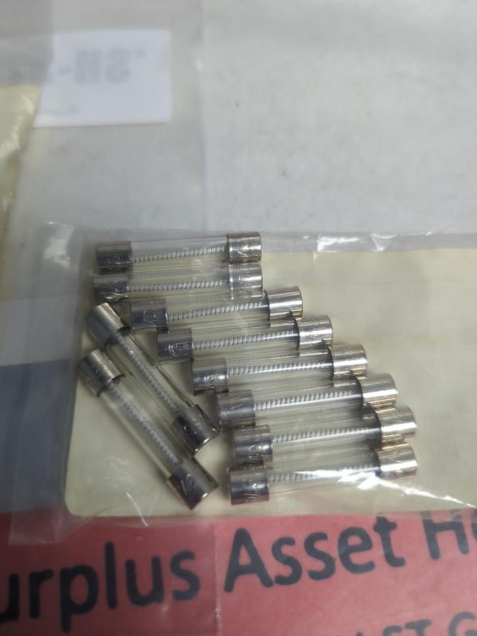 BUSSMANN,BK/MDL-3-1/2R,FUSE LOT OF 20 PCS NOS