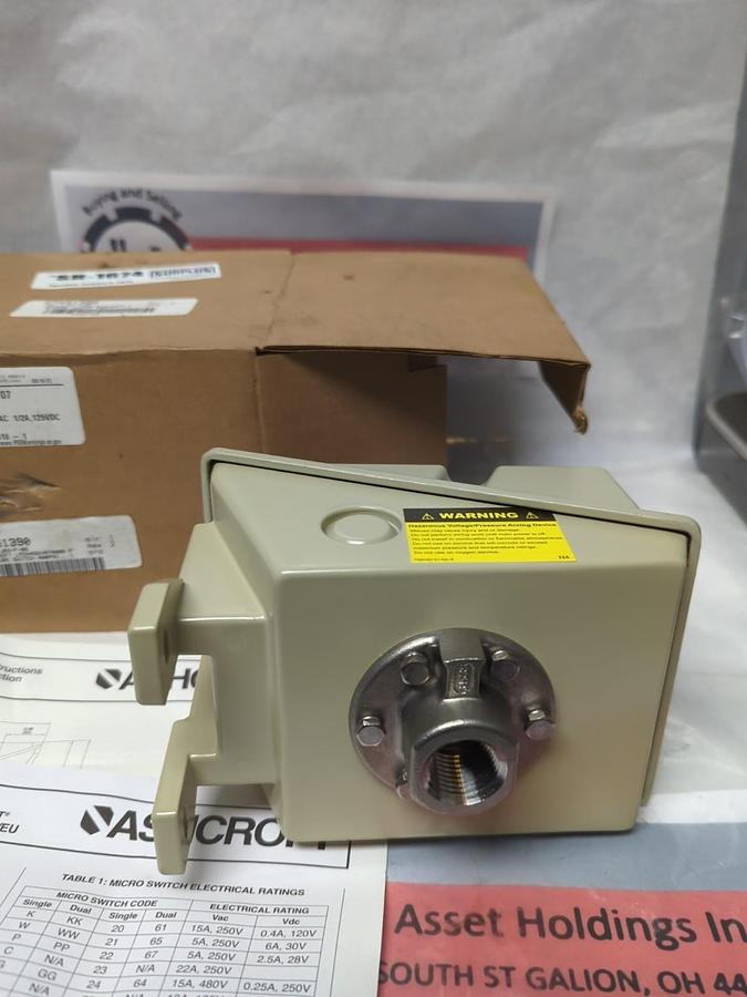 ASHCROFT,LPDN4GGV07,PRESSURE SWITCH 400PSI NOS