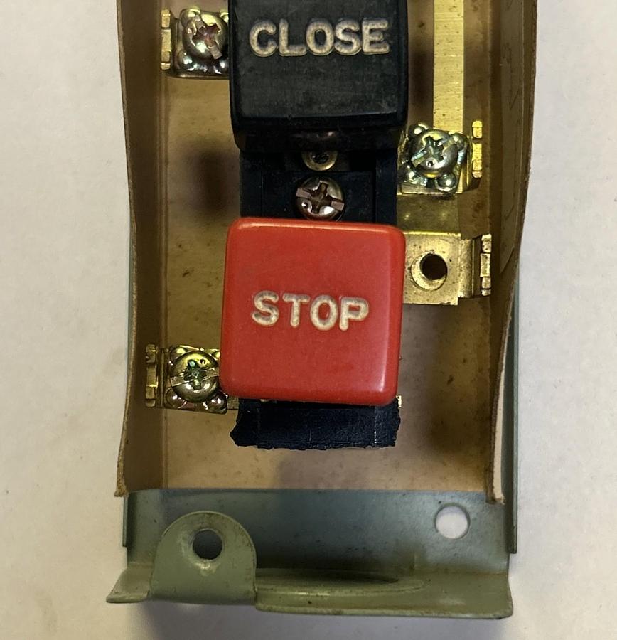 MMTC,PBS-3,PUSH BUTTON CONTROL STATION OPEN / CLOSE / STOP NOS