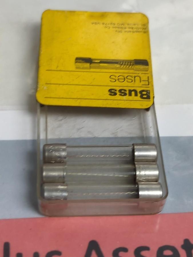 COOPER BUSSMANN,AGC4,4 AMP FUSE LOT OF 4 NOS