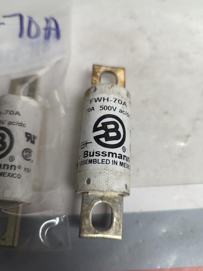 Used COOPER BUSSMANN,FWH-70,SEMICONDUCTOR 70 AMP FUSE LOT OF 2 PRE-OWNED