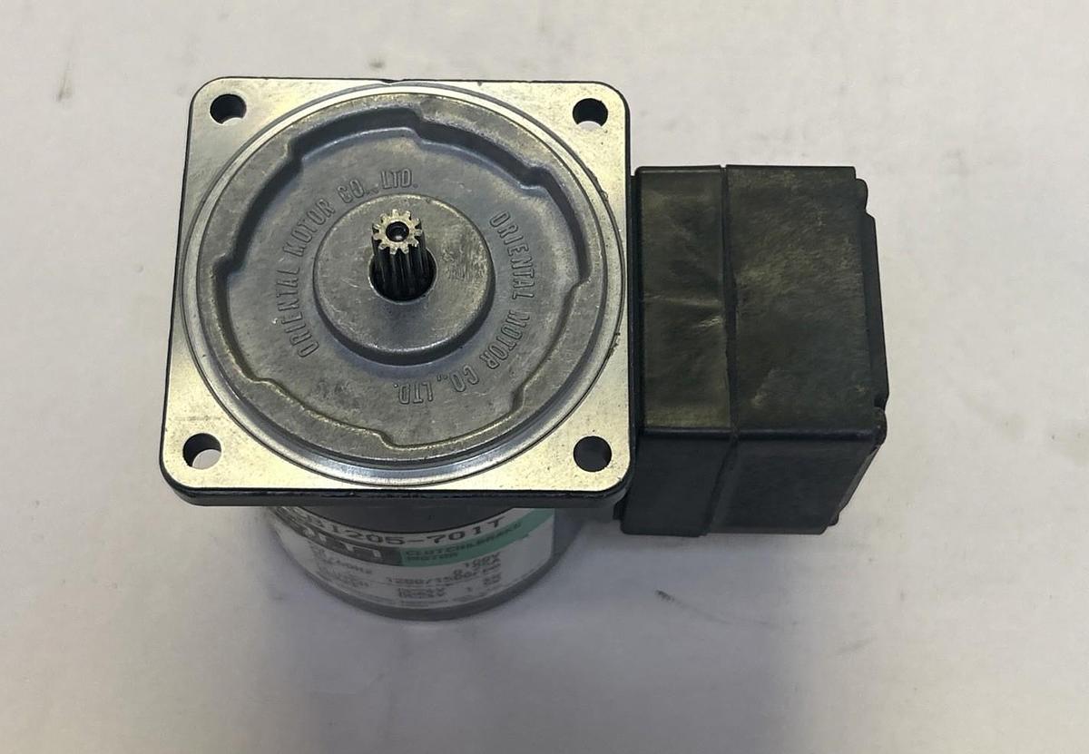 Used ORIENTAL MOTOR,CBI205-701T,CLUTCH & BRAKE MOTOR