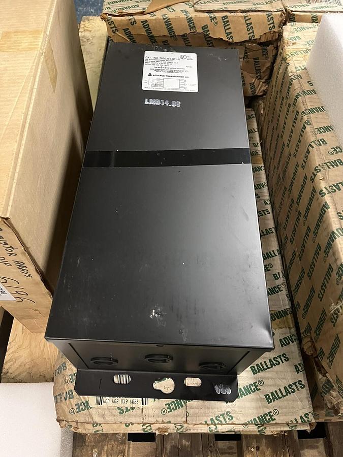 ADVANCE,78E6381-001-N,AUTOTRANSFORMER BALLAST 120/277V 330 VOC M59 H33 BULBS