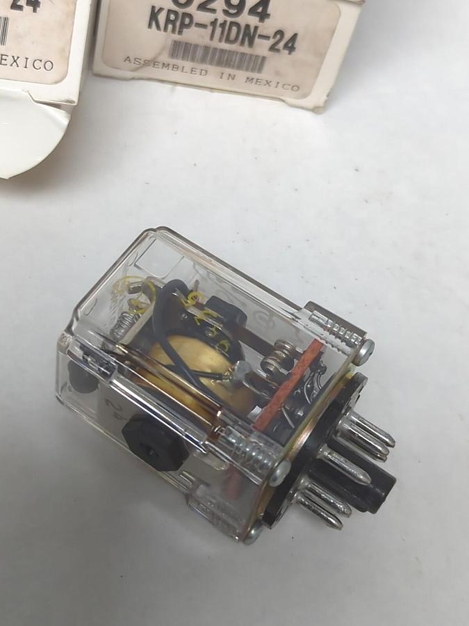 SIEMENS-POTTER & BRUMFIELD,KRP-11DN-24,PLUG-IN RELAY 11 PIN LOT OF 4 NOS