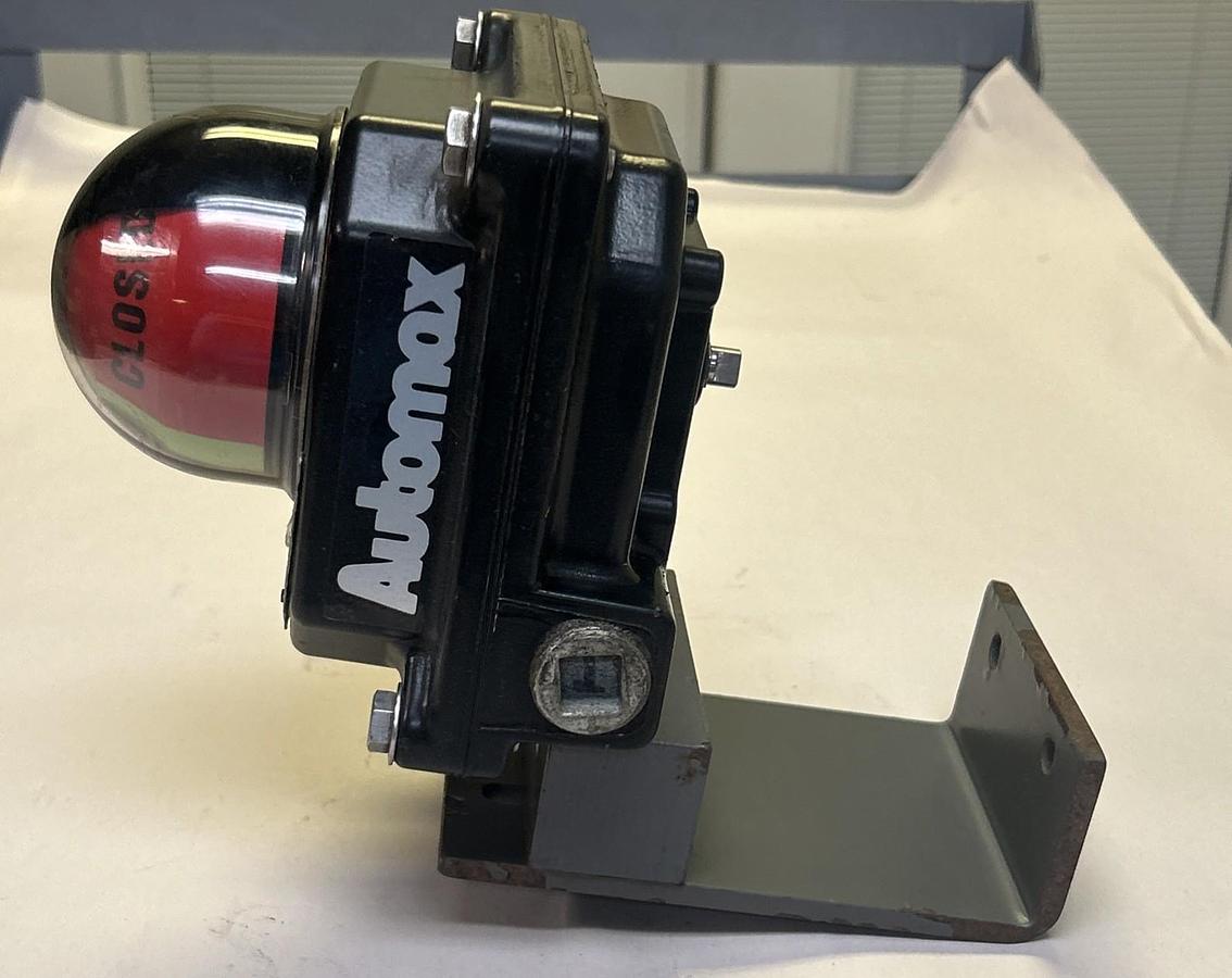 Used AUTOMAX,42/95,ULTRASWITCH ROTARY MONITOR