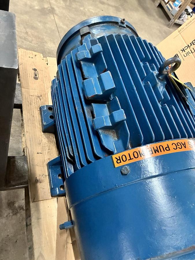 Used SIEMENS,PE-21 PLUS,RGZESD CHEMICAL DUTY INDUCTION MOTOR 30HP 1180RPM 3PH 326T