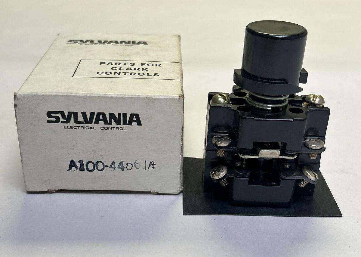 SYLVANIA,A100-44061A,PUSH BUTTON NOS