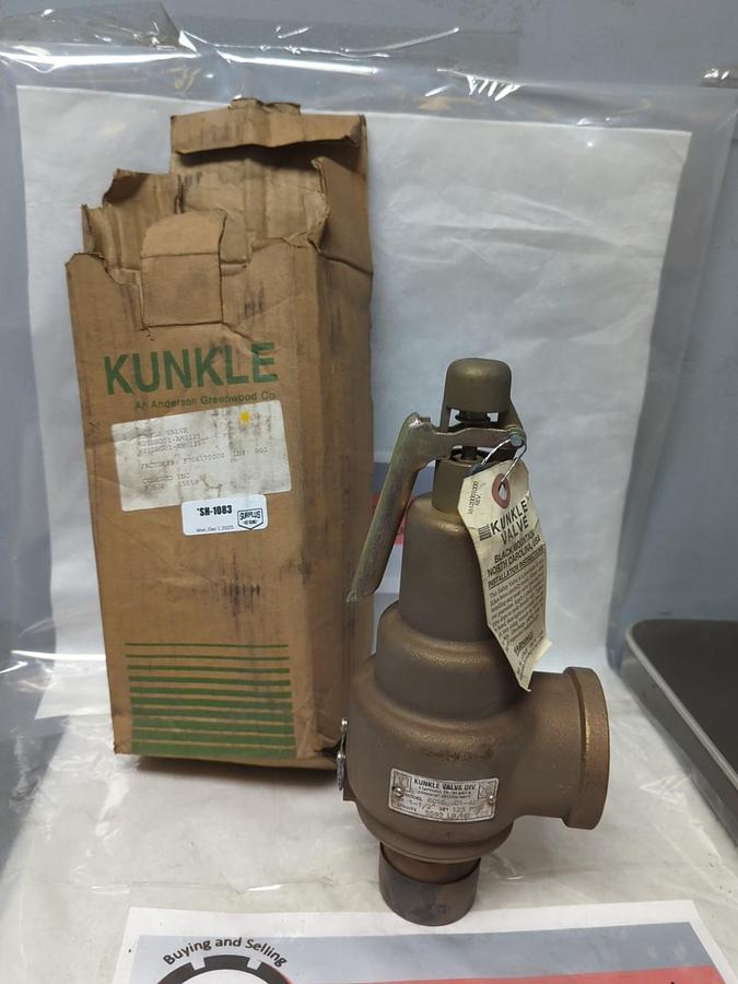 KUNKLE,6010HG01-AM,SAFETY RELIEF VALVE 125PSI 1-1/2 INCH NOS