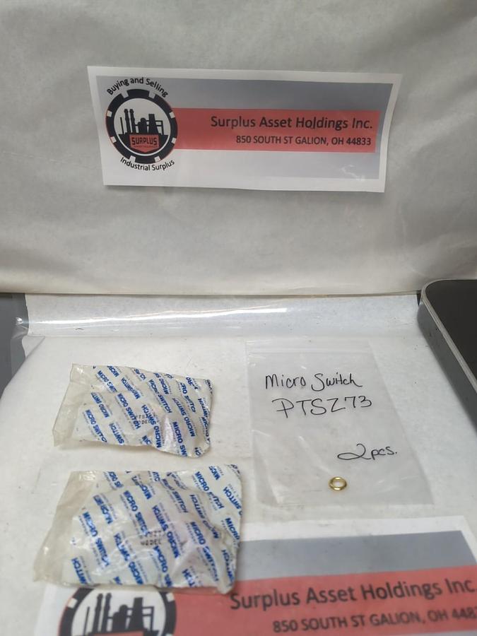 MICRO SWITCH,PTSZ73,WINGLEVER-SELECTOR RED LOT OF 2 NOS