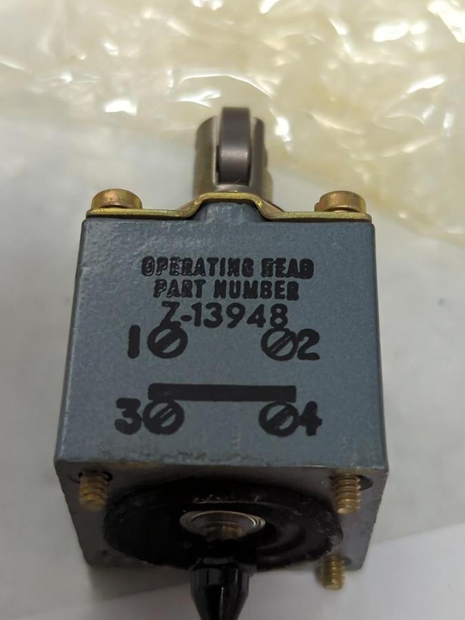 ALLEN BRADLEY,Z-13948,PUSH ROLLER HEAD TYPE D NOS
