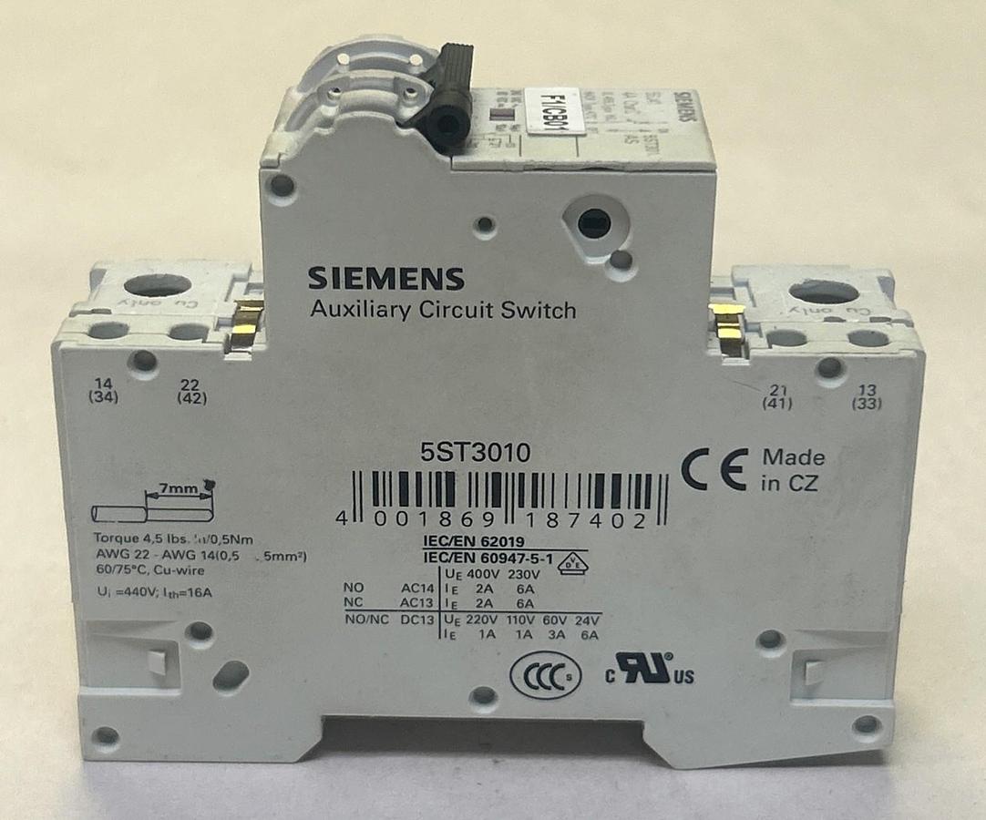 Used SIEMENS,5SJ4104-7HG40,CIRCUIT BREAKER 4A 230/400V 1P