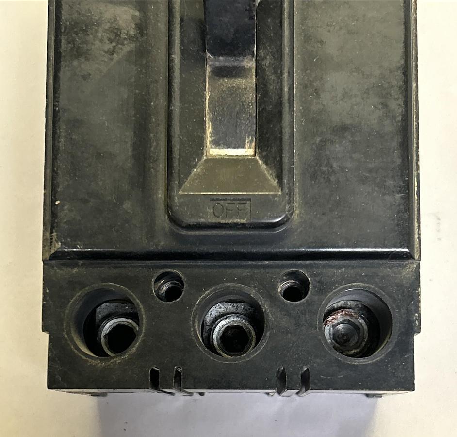 Used FPE,NE233150,CIRCUIT BREAKER 150A 240V 3P