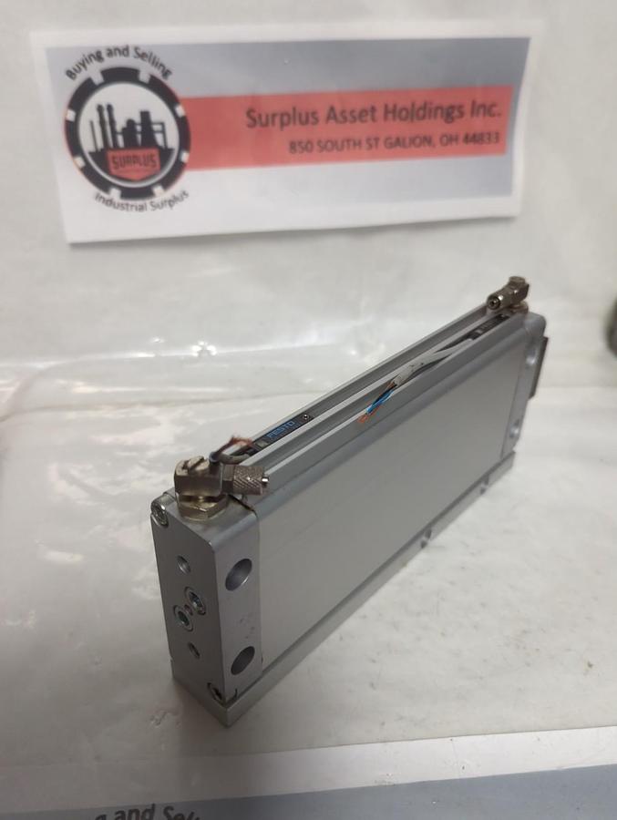 Used FESTO,DZF-40-125-P-A,FLAT PNEUMATIC CYLINDER PRE-OWNED