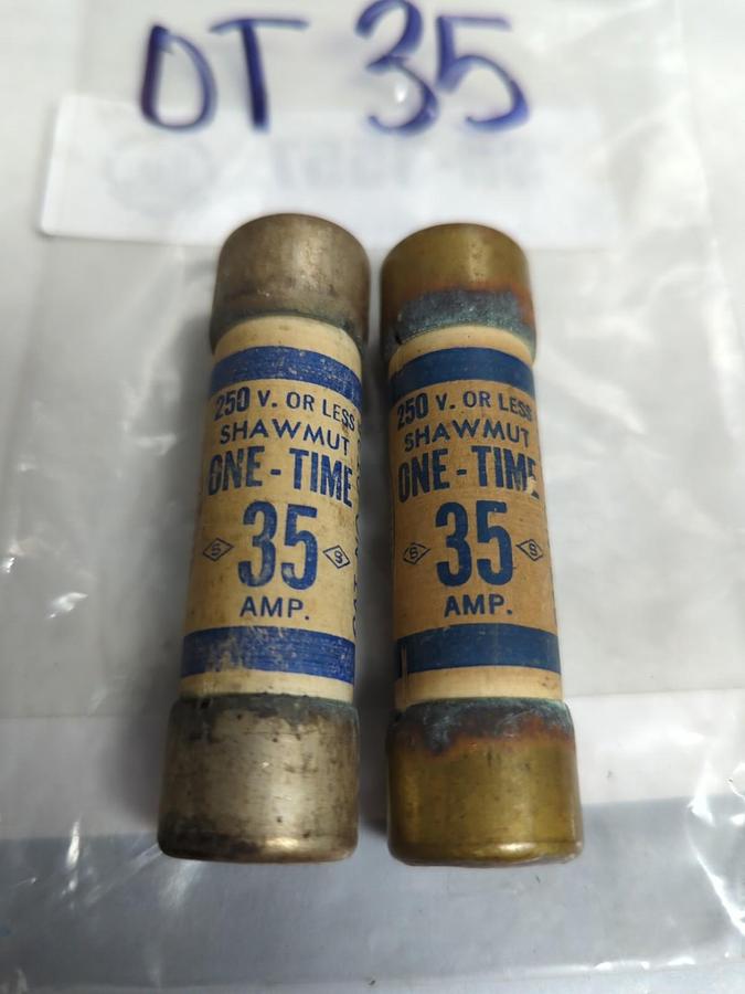 Used GOULD SHAWMUT,OT35,ONE-TIME 35 AMP FUSE LOT OF 2 PRE-OWNED