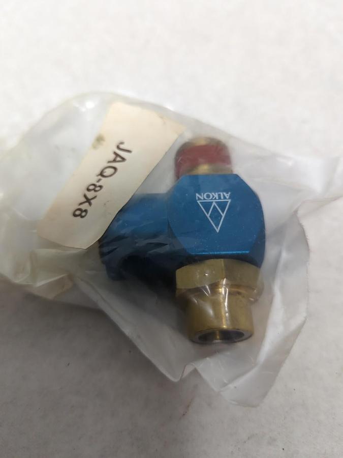 ALKON,JAQ-8X8,RIGHT ANGLE PNEUMATIC FLOW CONTROL VALVE 1/2 IN OD TUBE 1/2 IN NOS