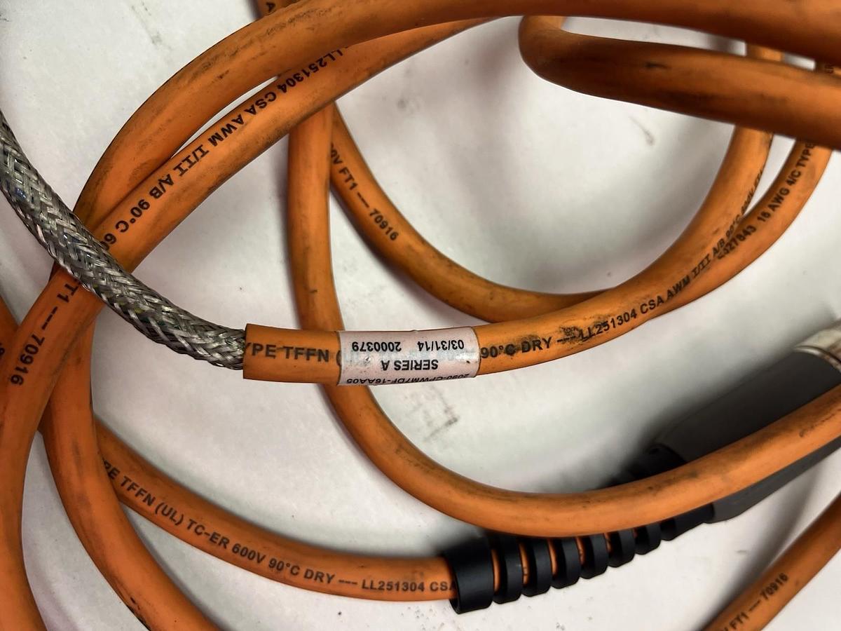 Used ALLEN BRADLEY,2090-CPWM7DF-16AA05,PLC CABLE 16AWG 4/C 5 METERS