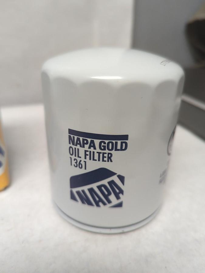 NAPA,1361,OIL FILTER NOS