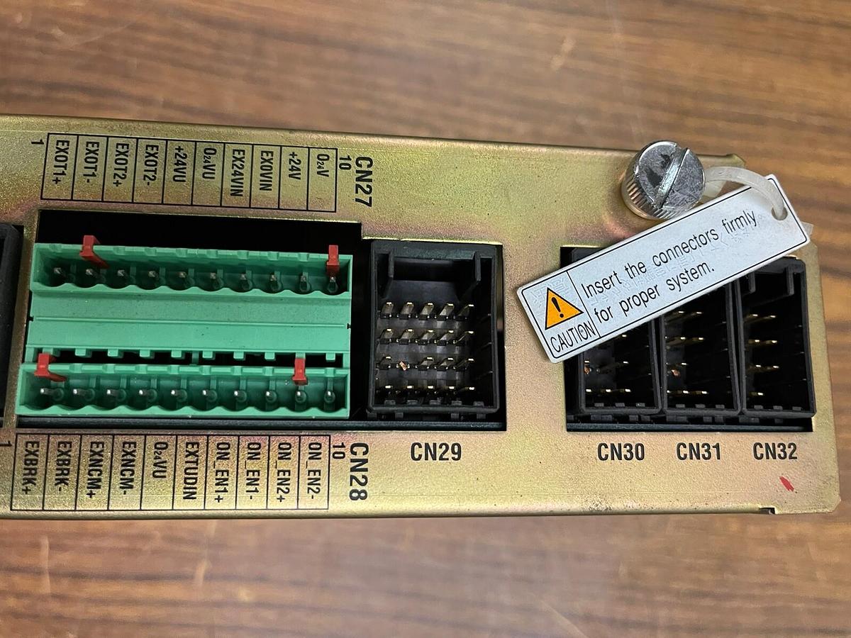 Used YASKAWA,JZRCR-XSU02,SERVO DRIVE CONTROLLER