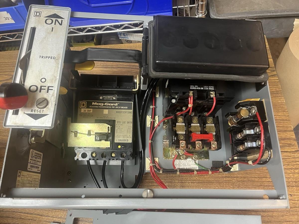 Used SQUARE D,MODEL 5,SIZE 2 MCC 8536SDO1 STARTER BUCKET 30A FAP3603015M BREAKER