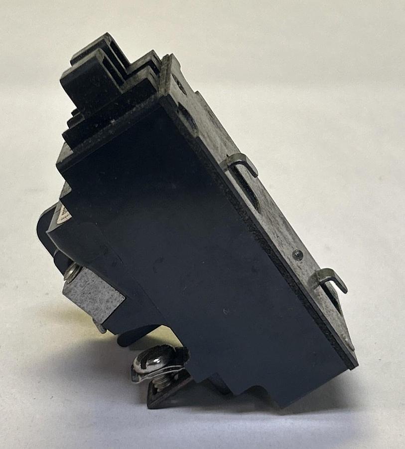 ITE,P2020,PUSHMATIC TANDEM CIRCUIT BREAKER 20A 120/240V 1P NOS