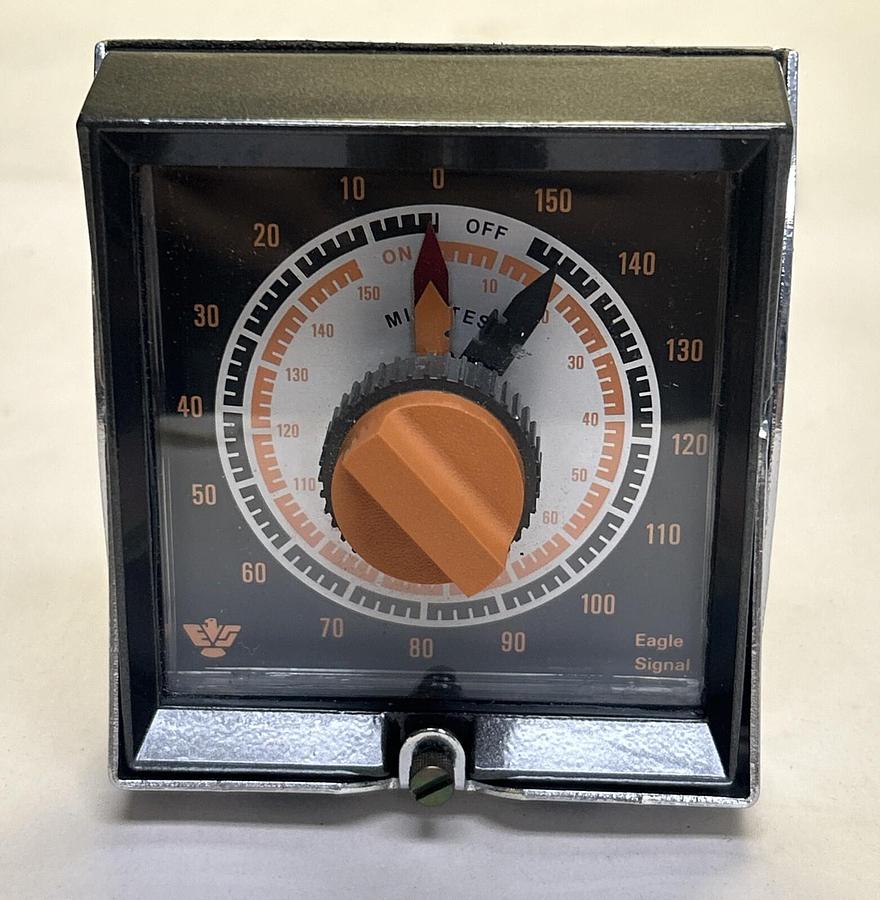 EAGLE SIGNAL CONTROLS,HG107A6,REPEAT CYCLE TIMER 150 MINUTE 120V NOS