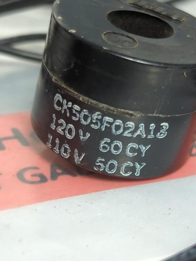 GENERAL CONTROLS,CK505F02A18,COIL 120/110V 60/50CY LOT OF 8 PRE-OWNED