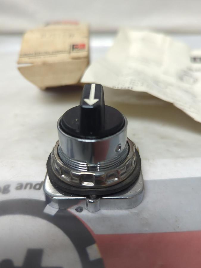 FURNAS,BJS1BH,SELECTOR SWITCH 2-POS OIL TIGHT CONTROL NOS